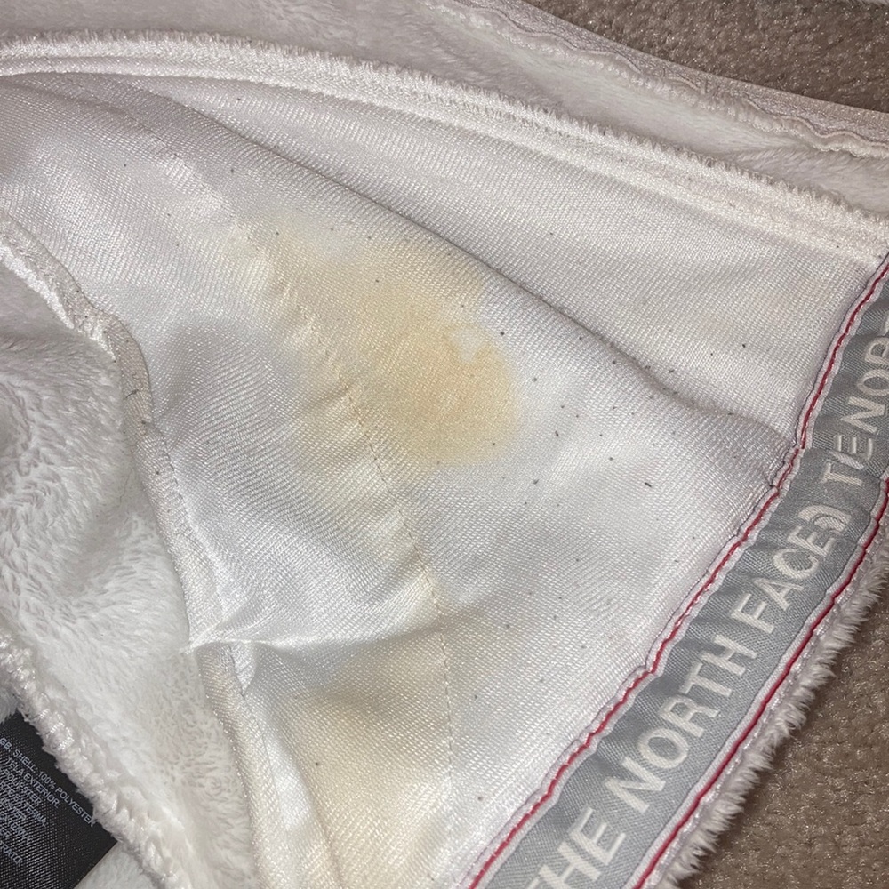EUC white soft north face - Picture 4 of 6